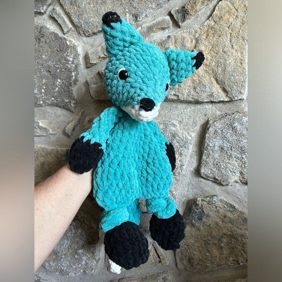 Handcrafted crochet fox knotted lovey snuggler - Picture 2 of 3